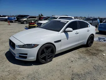 2018 Jaguar XE SAJAR4FX7JCP38885