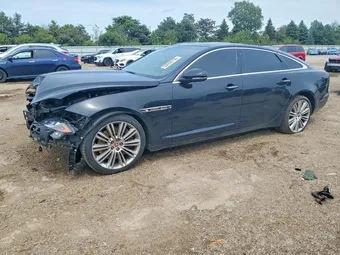 2016 Jaguar XJ-Series SAJWA2GEXGMW01831
