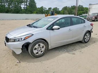 2018 Kia Forte 3KPFK4A77JE271203 Lot 56813646