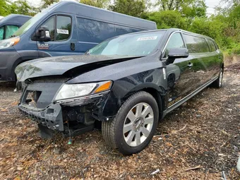 2019 Lincoln MKT 2L1MJ5LTXKBL01732