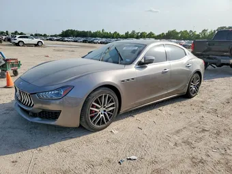 2018 Maserati Ghibli ZAM57YTA9J1278584