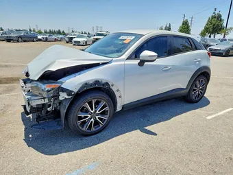 2018 Mazda CX-3 JM1DKDC74J0332391