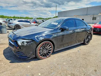 2021 Mercedes-Benz A-Class W1K3G5BB3MJ266607