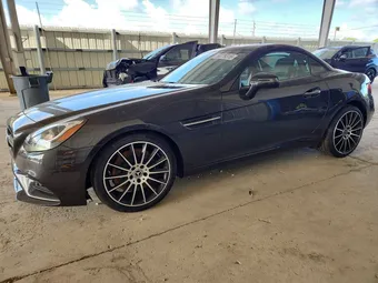 2020 Mercedes-Benz SLC-Class WDDPK3JA9LF168325