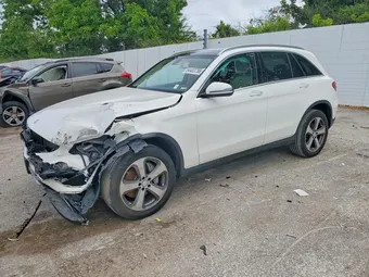 2017 Mercedes-Benz GLC-Class WDC0G4KB3HF120542