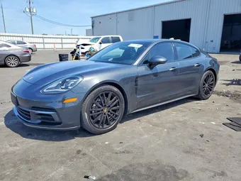 2018 Porsche Panamera WP0AA2A73JL100814