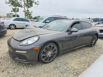 2015 Porsche Panamera WP0AA2A7XFL005562