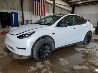 2023 Tesla Model Y 7SAYGDEE7PF896256