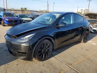 2024 Tesla Model Y 7SAYGDED2RF020317 Lot 64403346