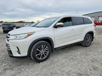 2019 Toyota Highlander 5TDJZRFH4KS572040 Lot 52831346