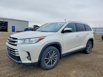 2019 Toyota Highlander 5TDJZRFH3KS602225 Lot 48620996