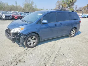 2015 Toyota Sienna 5TDKK3DC8FS583559