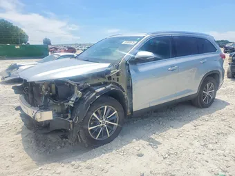 2019 Toyota Highlander 5TDKZRFH4KS571040 Lot 55888676