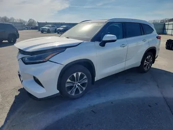 2021 Toyota Highlander 5TDGZRBH6MS130251 Lot 49512646