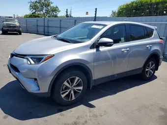 2018 Toyota RAV4 JTMWFREV9JJ208634 Lot 57703346