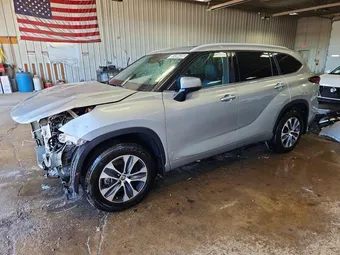 2024 Toyota Highlander 5TDKBRCH2RS636213 Lot 55496486