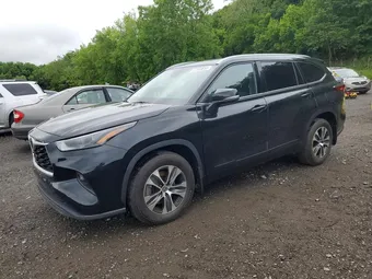 2022 Toyota Highlander 5TDGZRBH6NS583660 Lot 57839656