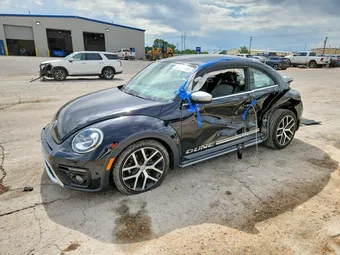 2018 Volkswagen Beetle 3VWSD7AT7JM708014