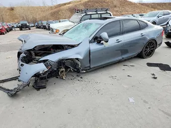 2017 Volvo S90 YV1A22ML2H1001553