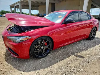 2020 Alfa Romeo ZARFAMBN7L7631398