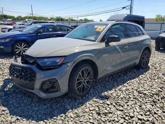 2022 Audi SQ5 WA1B4AFY6N2025555