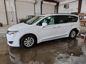 2018 Chrysler Pacifica 2C4RC1BG1JR269789 Lot 49230076