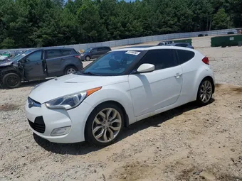 2015 Hyundai Veloster KMHTC6AD7FU225134