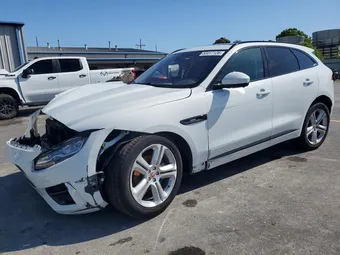 2018 Jaguar F-PACE SADCL2FX7JA266815