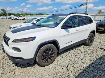 2017 Jeep Cherokee 1C4PJLCB1HW518220 Lot 58743166