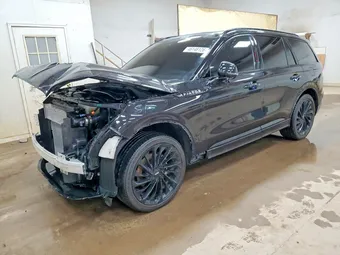 2024 Lincoln Aviator 5LM5J7XC0RGL05698