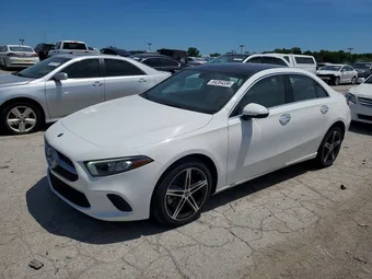 2020 Mercedes-Benz A-Class W1K3G4FB4LJ224126