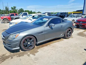 2016 Mercedes-Benz SLK-Class WDDPK3JA7GF121834