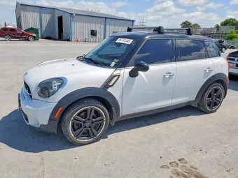 2015 Mini Countryman WMWZC3C59FWT04356