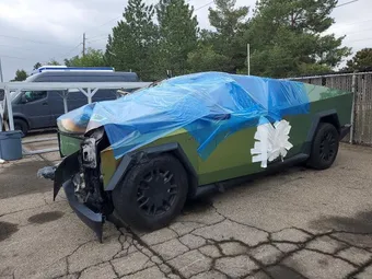 2024 Tesla Cybertruck 7G2CEHEE1RA024592