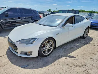 2015 Tesla Model S 5YJSA1E25FF113961 Lot 55427676