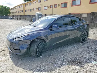 2024 Tesla Model Y 7SAYGDED8RF043858 Lot 54020726