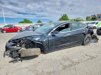 2018 Tesla Model 3 5YJ3E1EA7JF030444 Lot 52929316