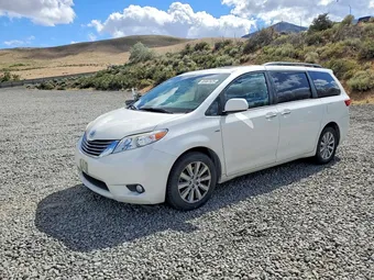 2017 Toyota Sienna 5TDDZ3DC2HS183102