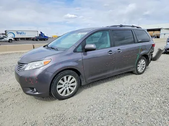 2017 Toyota Sienna 5TDDZ3DC8HS170841