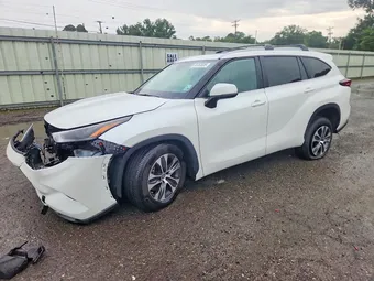 2024 Toyota Highlander 5TDKDRAH6RS549279 Lot 55763836