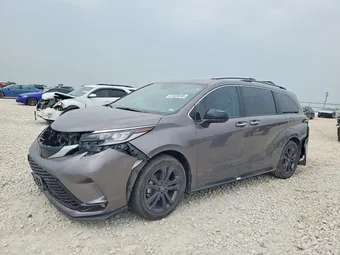 2022 Toyota Sienna 5TDDRKEC9NS078285