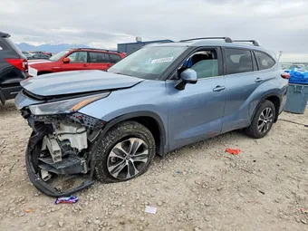 2022 Toyota Highlander 5TDHZRBH9NS166716 Lot 52266986