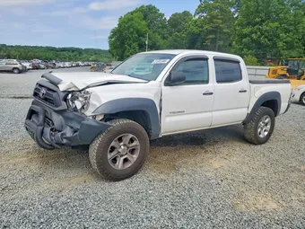 2015 Toyota Tacoma 5TFJX4GN7FX037992 Lot 51302386