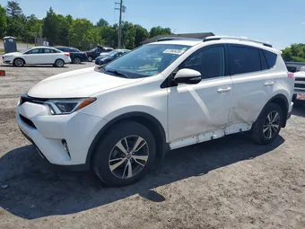 2018 Toyota RAV4 JTMRFREV5JD256997 Lot 57360426