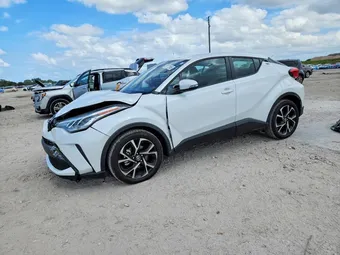 2022 Toyota C-HR NMTKHMBX4NR147962