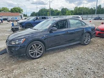 2018 Volkswagen Passat 1VWAA7A30JC051174