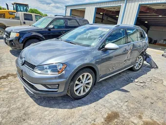 2017 Volkswagen Golf Alltrack 3VWH17AU2HM531829