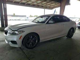 2015 BMW 2 Series WBA1J7C52FV253749