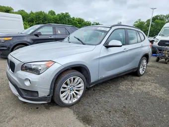 2015 BMW X1 WBAVL1C58FVY32527