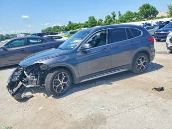 2016 BMW X1 WBXHT3C34GP880853